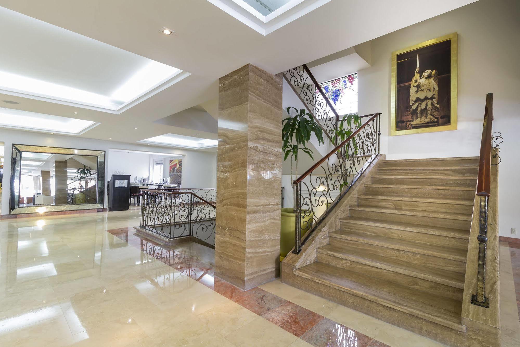 Imperio De Angeles Executive Leon Poliforum 외부 사진