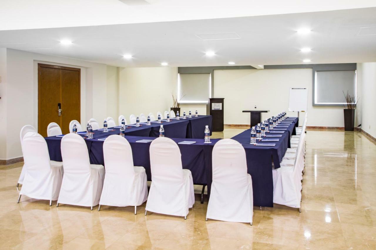 Imperio De Angeles Executive Leon Poliforum 외부 사진