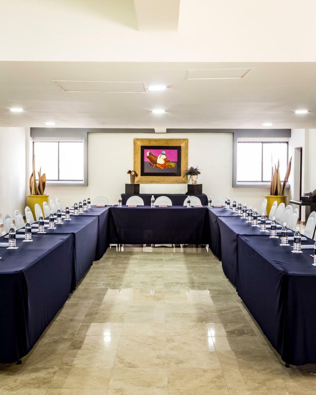 Imperio De Angeles Executive Leon Poliforum 외부 사진