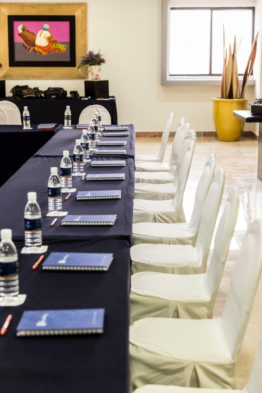 Imperio De Angeles Executive Leon Poliforum 외부 사진